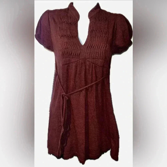 “Mine” maroon top - Picture 1 of 1